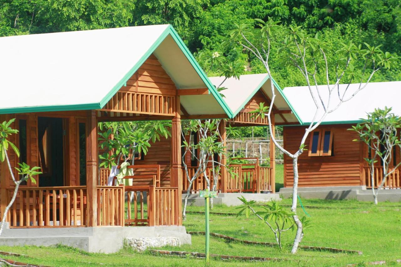 Beach Camp Lombok Sekotong Esterno foto