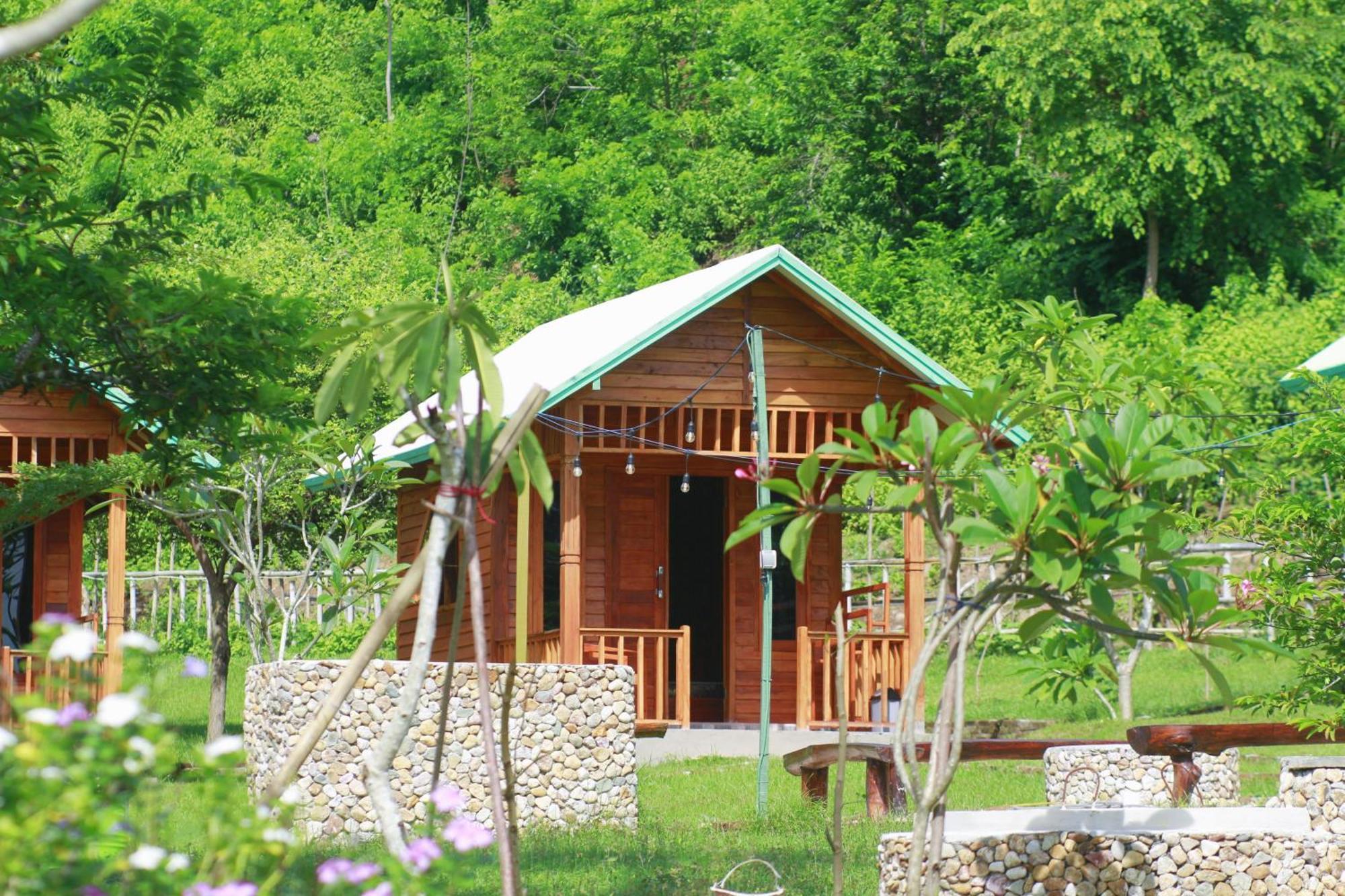 Beach Camp Lombok Sekotong Esterno foto
