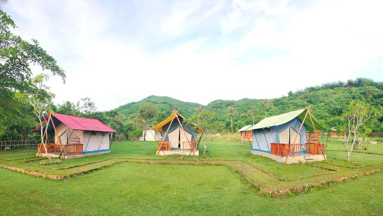 Beach Camp Lombok Sekotong Esterno foto