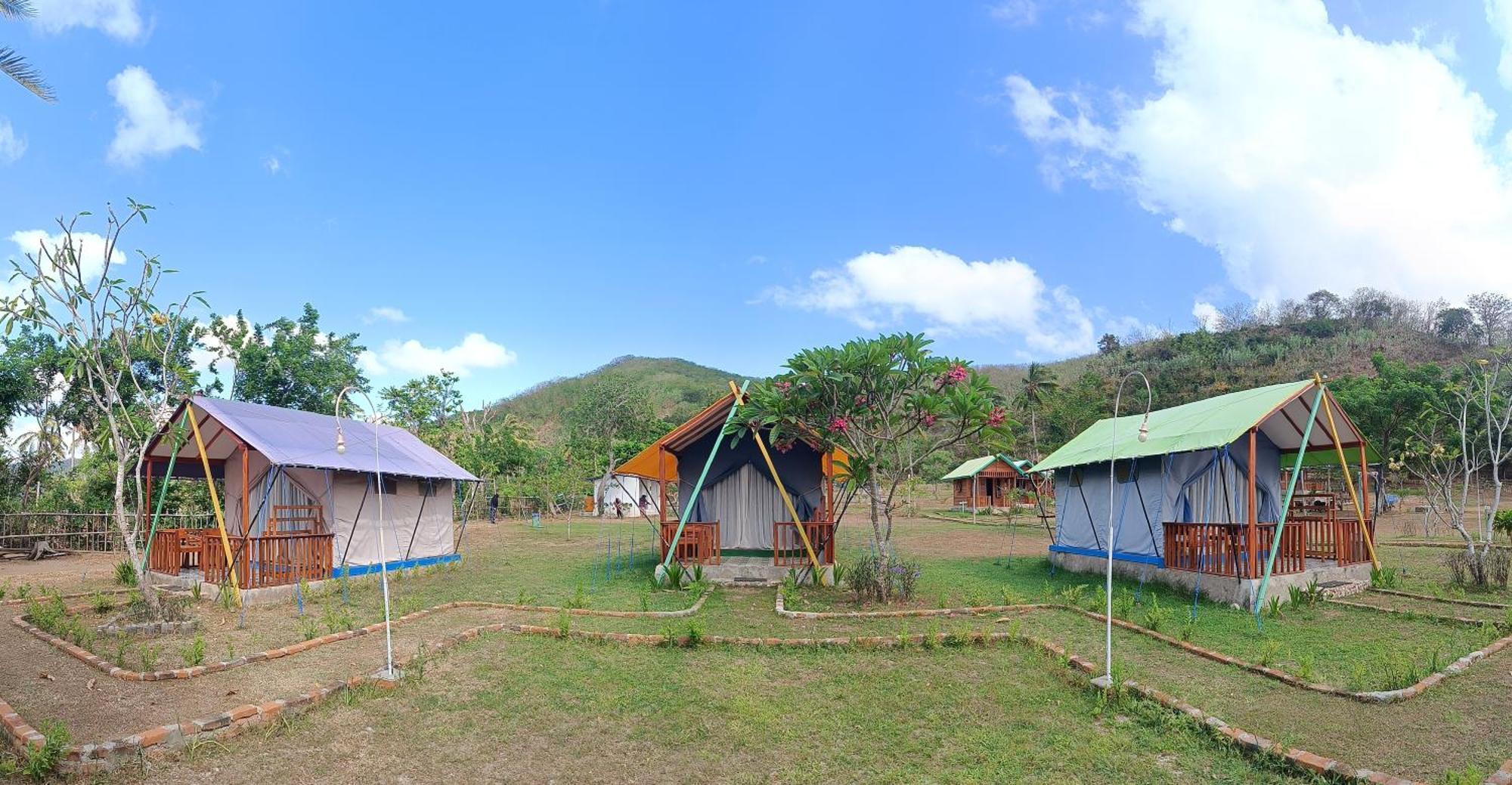 Beach Camp Lombok Sekotong Esterno foto